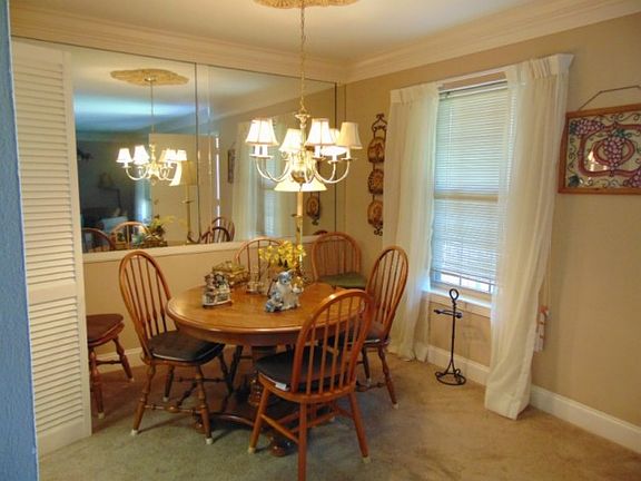 4th image of 2724 Whitney Pl APT 233