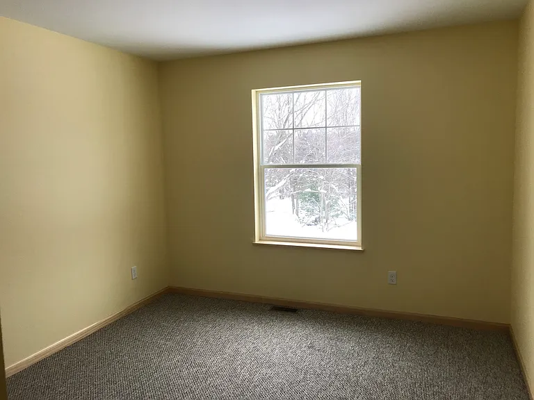 8895 Manhattan N #4 — Photo 11