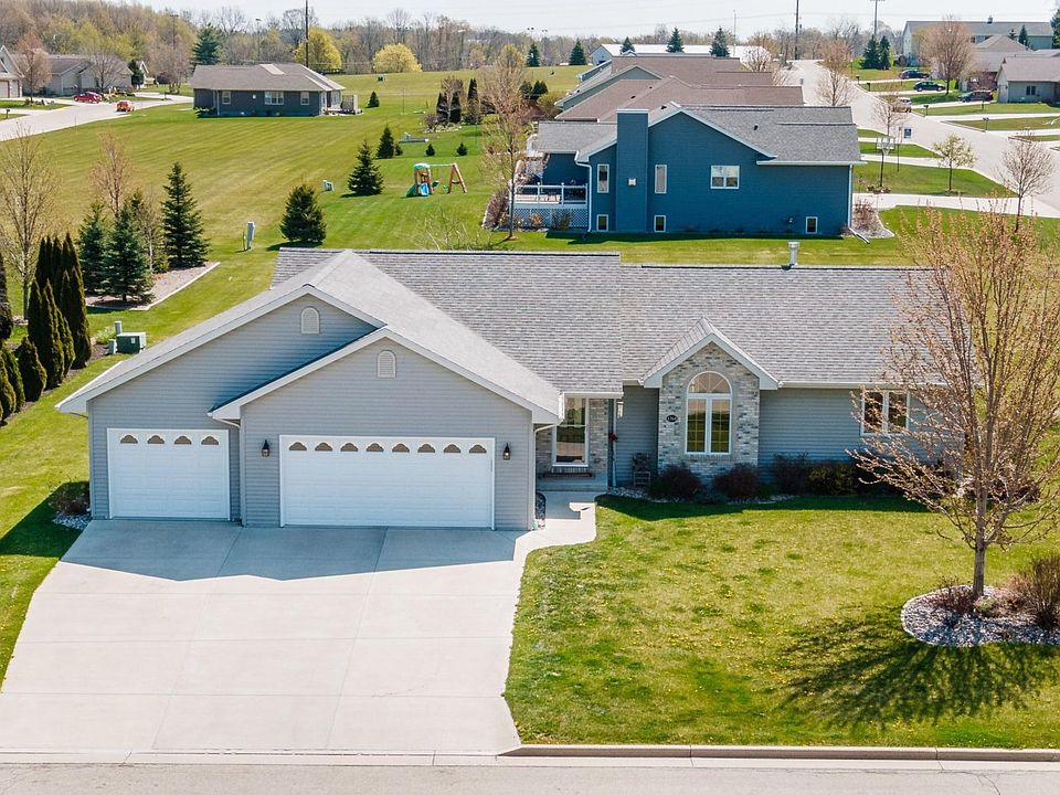 1st image of 1360 Carolyn Blvd