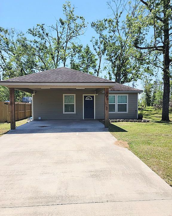 1st image of 595 Ethel Dr #D
