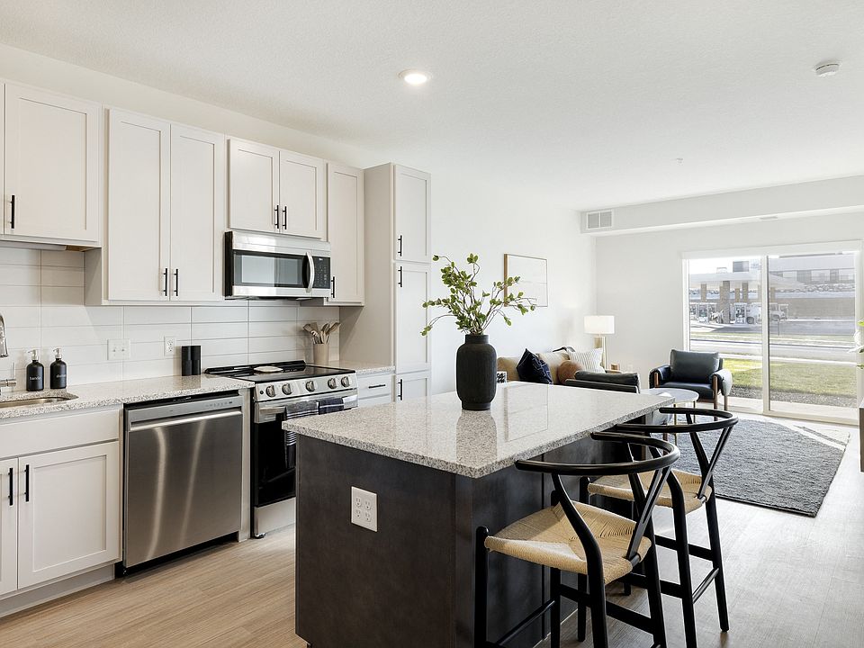 Kitchen & Living Area