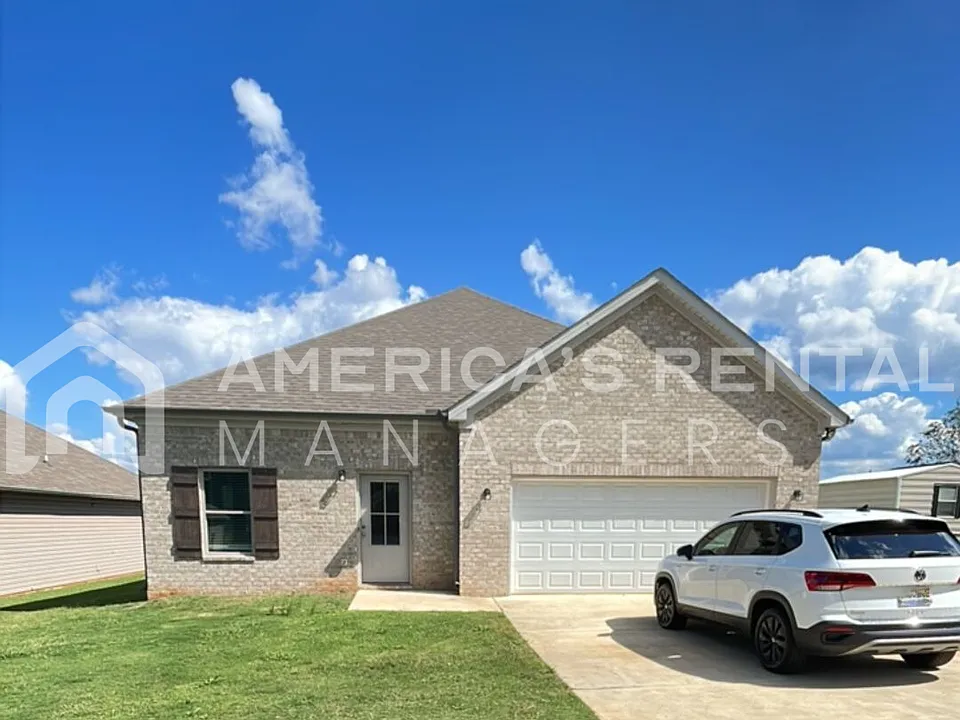 486 Andrew Dr