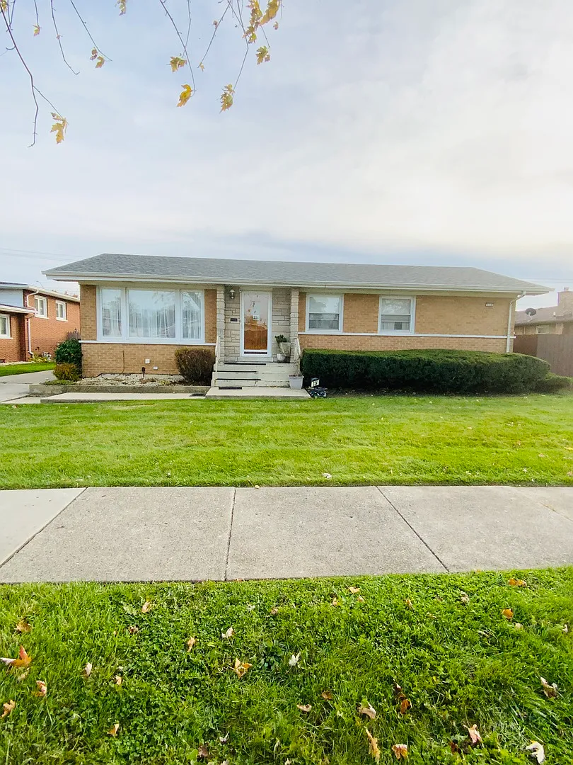 224 W Normandy Dr photo 1