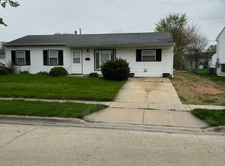 208 Tallman Ave, Romeoville, IL 60446