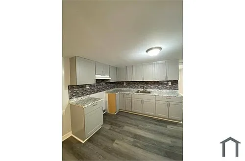 132 Willow St Photo 1