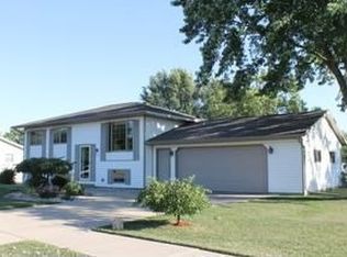 536 Spruce St E, Onalaska, WI 54650