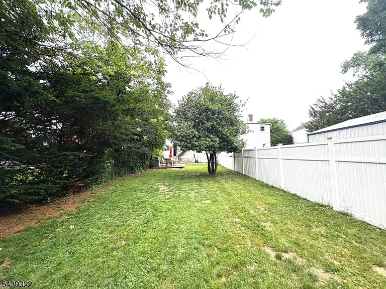 46 Maple St #1 — Photo 2