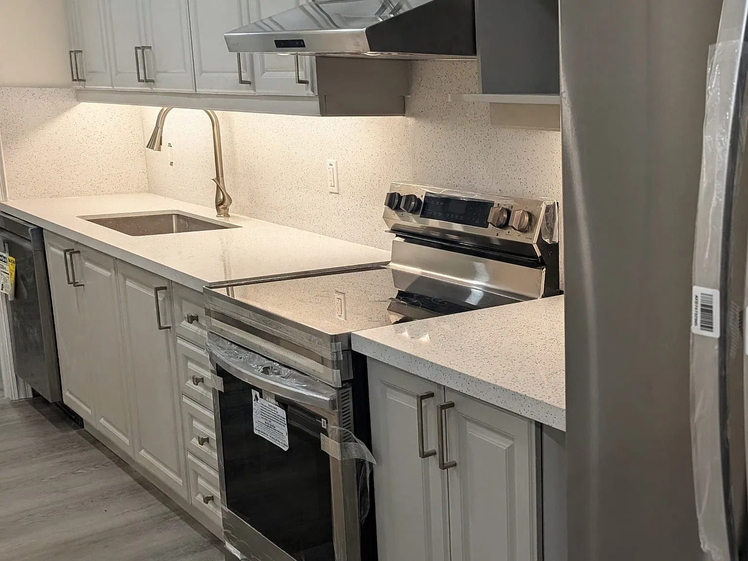 3 bed, $2,000 — Photo 3