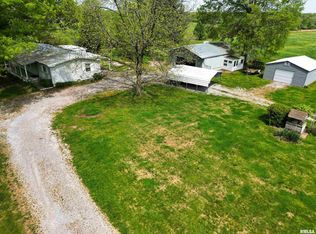 1 Willow Rd, De Soto, IL 62924