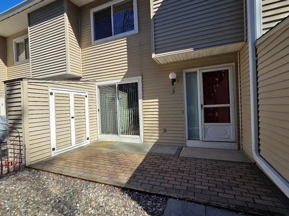 1 Markham Cir #D, Ayer, MA 01432