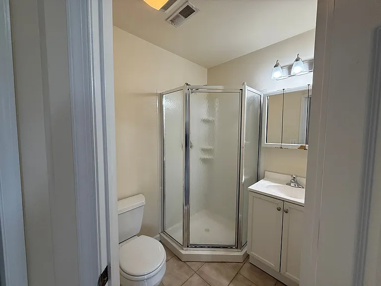 Modern New Luxury Temple Apartments — Photo 9