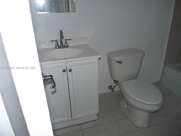 14611 N Kendall Dr #304L — Photo 25