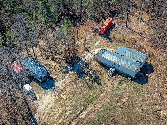 2nd image of 701 Peach Dr