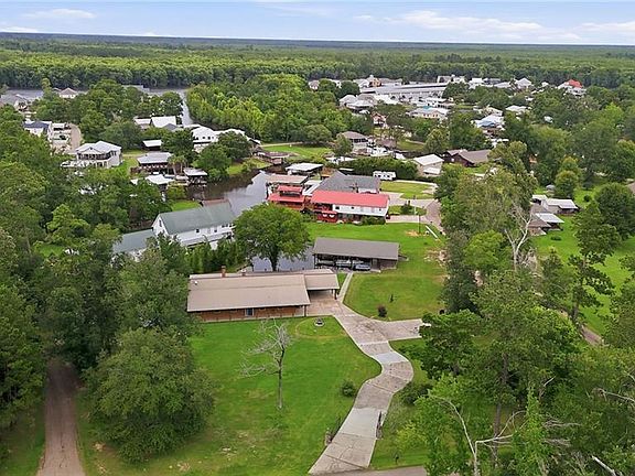 3rd image of 32557 Pontchatrain Dr