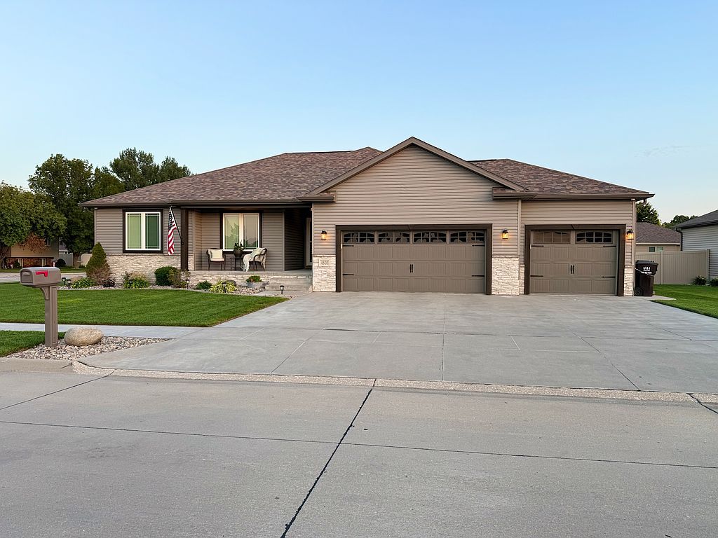 4503 32nd St - Property Image