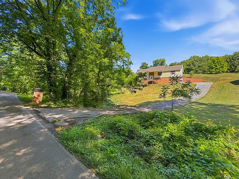 1690 River Bend Rd — Photo 51