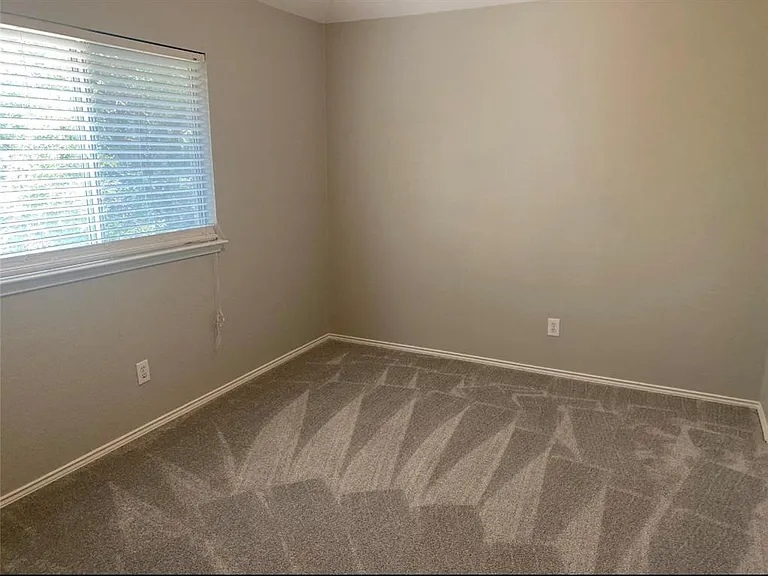 2909 Gatineau Ct — Photo 42