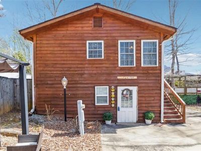 65 Bear Mountain Trl, Cleveland, GA, 30528
