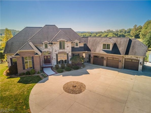 5488 Elson St SE, Magnolia, OH 44643