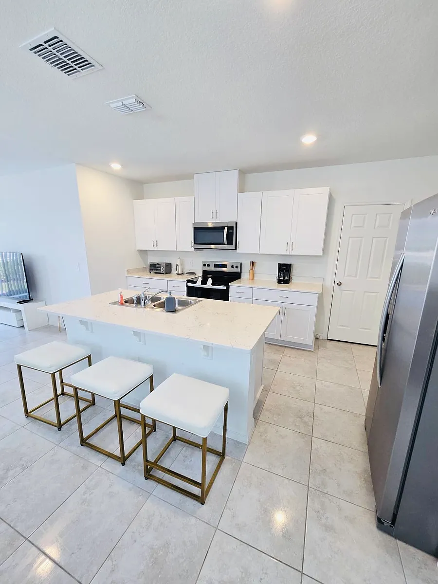 Building Photo - 3817 Giorgio Dr