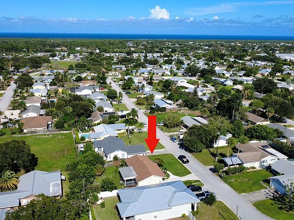 3rd image of 7389 SE FLAMINGO Way