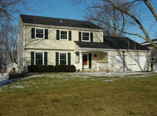 27W366 Carrel St, Winfield, IL 60190