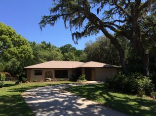25 Palm Point Dr, Inglis, FL 34449