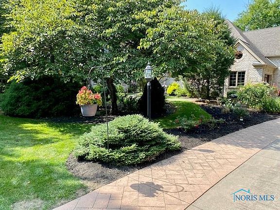 3rd image of 14720 Wood Creek Ct
