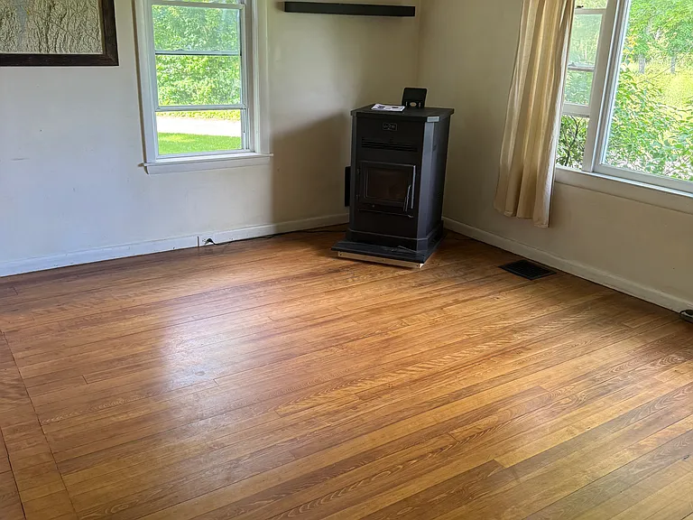 1276 Baird Rd — Photo 11