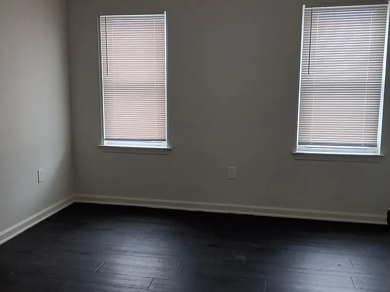125 Bethel St — Photo 16