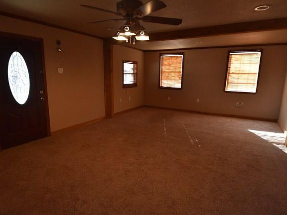 2nd image of 395 W Oak St