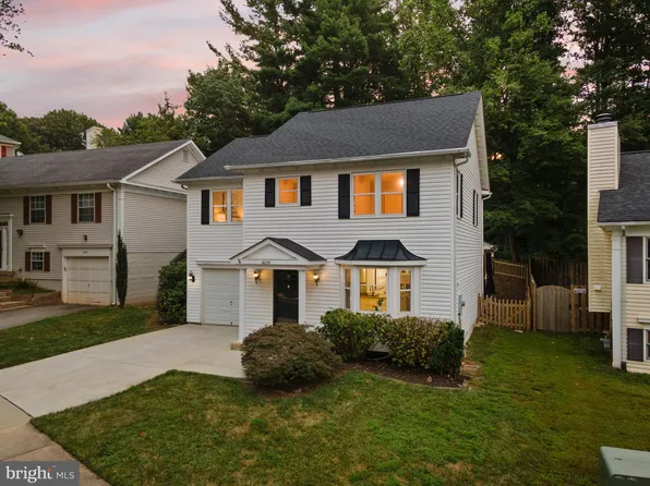 6053 Park Woods Ter, Burke, VA 22015