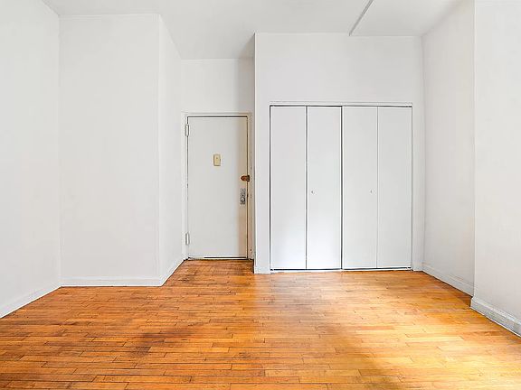 3rd image of 352 W 56th St APT 2B