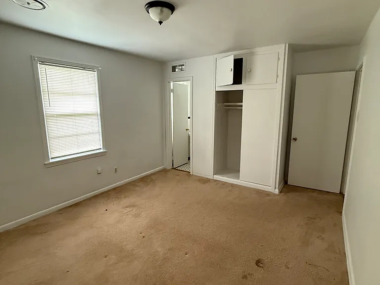 1644 S White Station Rd — Photo 6