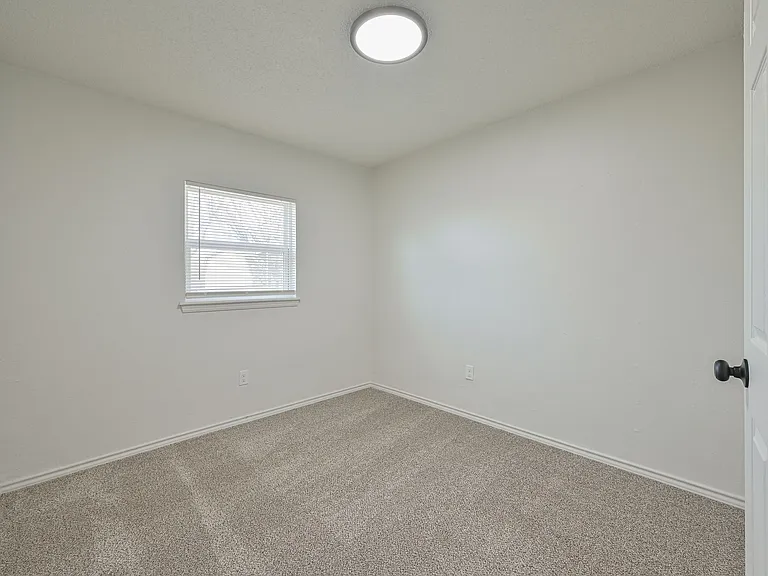 4001 SE 45th St — Photo 19