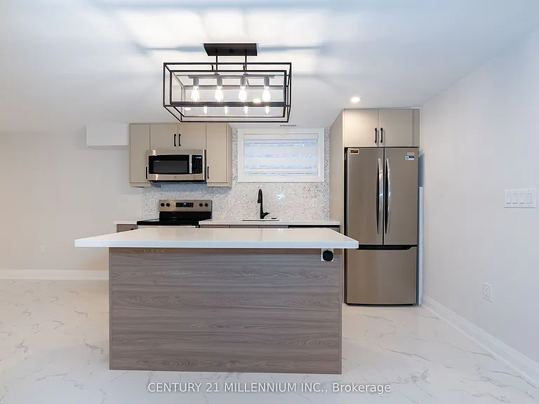 31 Mariposa Ave #B — Photo 7