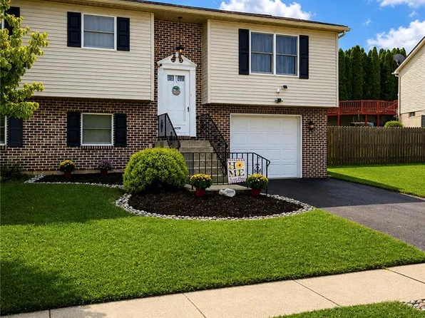 1039 Barbara Dr, Coplay, PA 18037