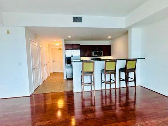 2nd image of 206 Park Blvd Unit 705