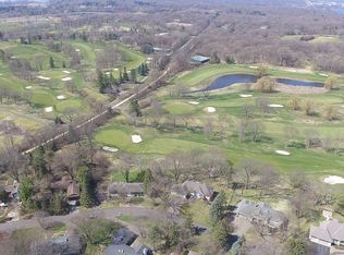 121 Chevy Chase Dr, Wayzata, MN 55391