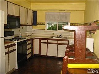 3rd image of 440 Pepper Dr
