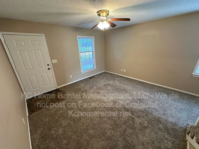 413 Lee Dr — Photo 8