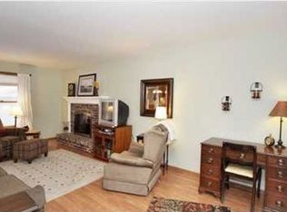 1722 Asbury Rd SE, East Grand Rapids, MI 49506