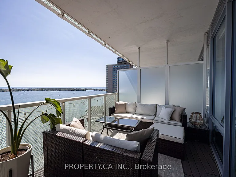 15 Queens Quay E #2203 — Photo 2