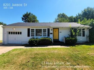 8201 Jarboe St, Kansas City, MO 64114