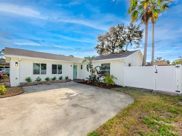 8808 90th Way, Seminole, FL 33777