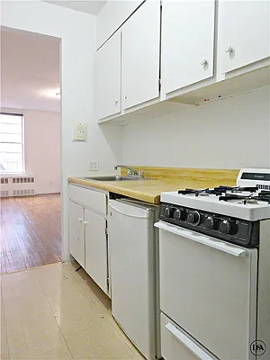 Rented by DSA Realty | media 28