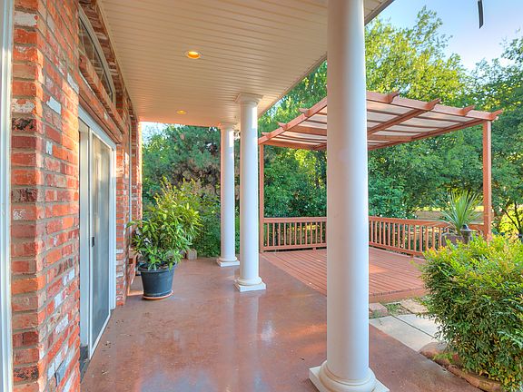 4th image of 10613 Turnberry Ln