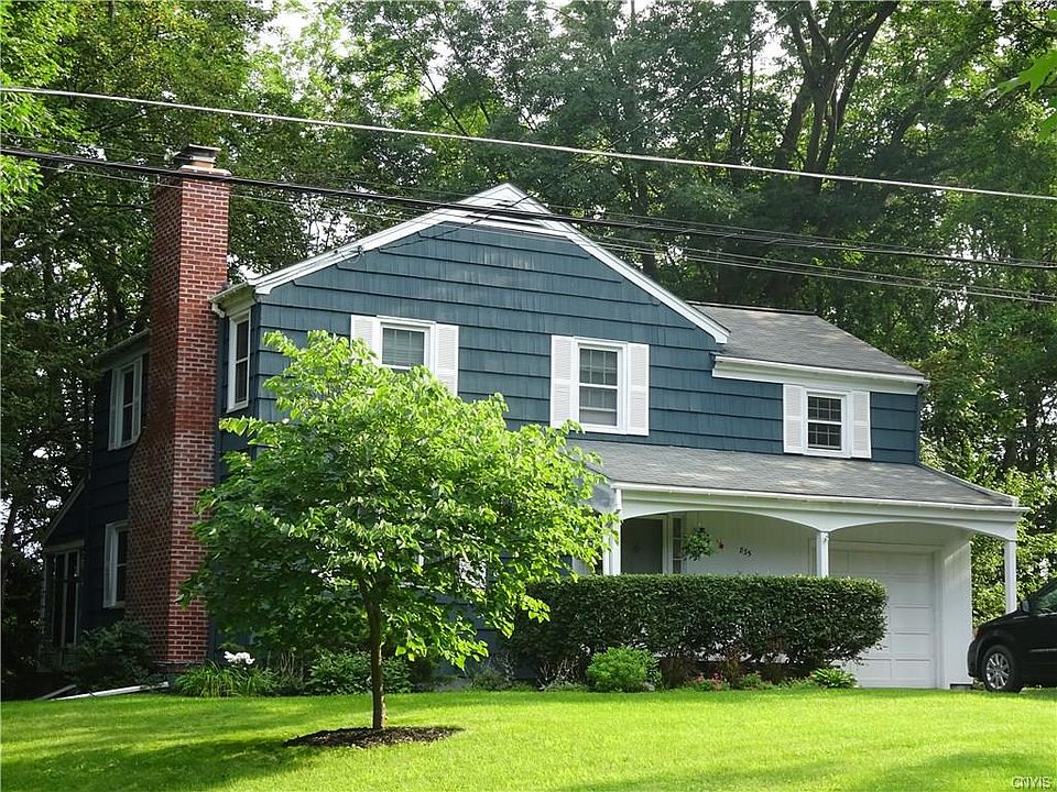 1st image of 835 Oakwood St