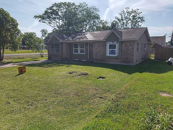 3rd image of 99 Avenue D