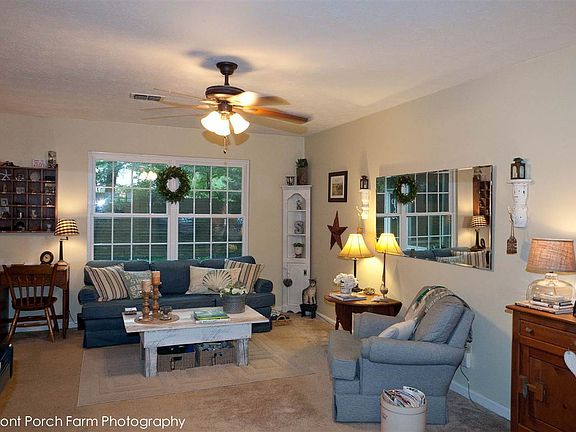 2nd image of 2304 Foxboro Way